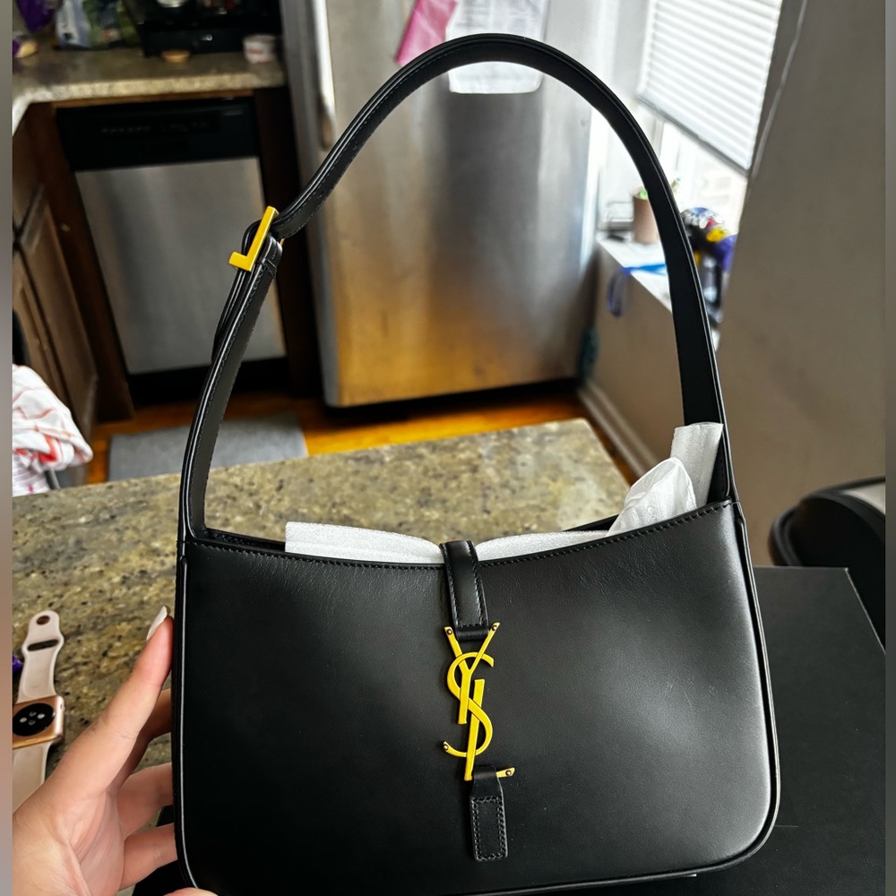 YSL 5 a 7 Hobo bag